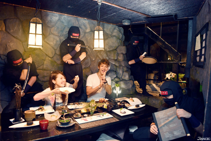 Ninja Themed Restaurant In Akasaka Ninja Akasaka Japankuru Japankuru Let S Share Our Japanese Stories