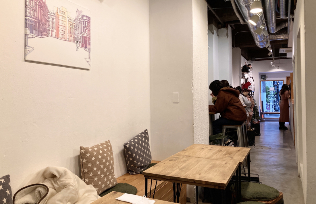 Art in a Cup: Sip and Savor at Tokyo's Hat Coffee