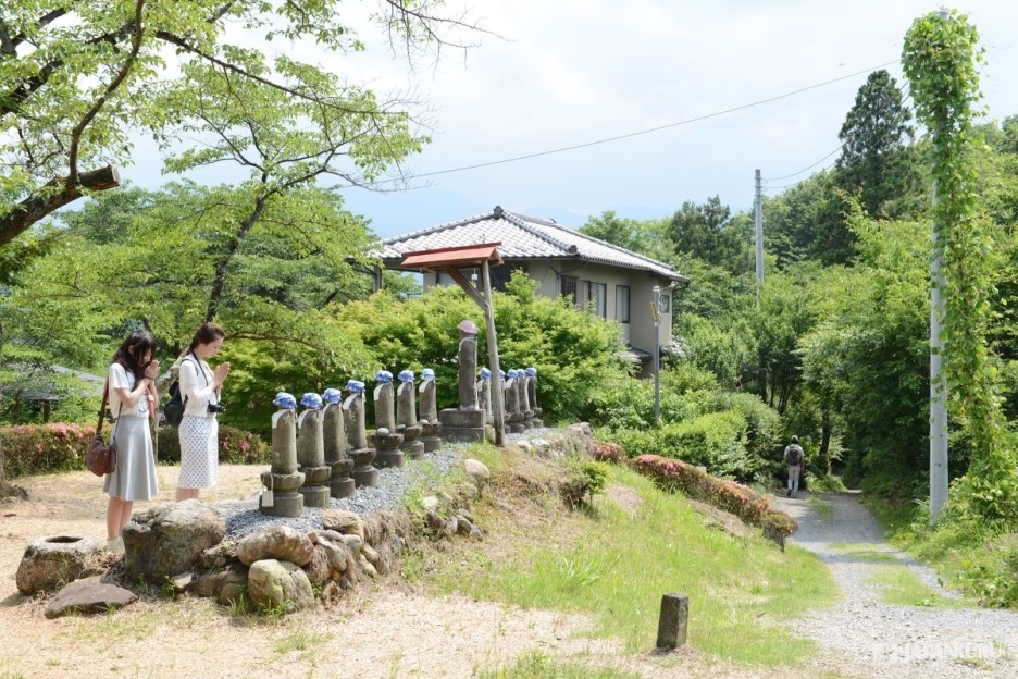 Pèlerinage au gré des 34 Temples Sacrés de Chichibu