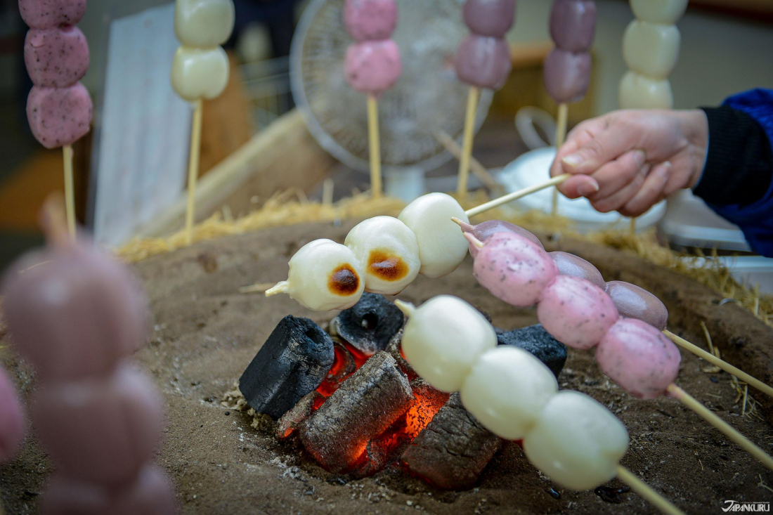 What is Mochi? A beginner's guide to Japanese rice cakes