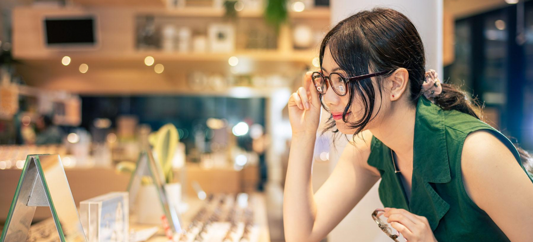 JINS東京澀谷配眼鏡 平價快速與時尚兼具的本格派潮流眼鏡店