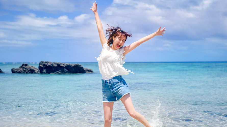 Japanese Beach Styles to Keep You Cool, Comfortable, and Looking Good This Summer