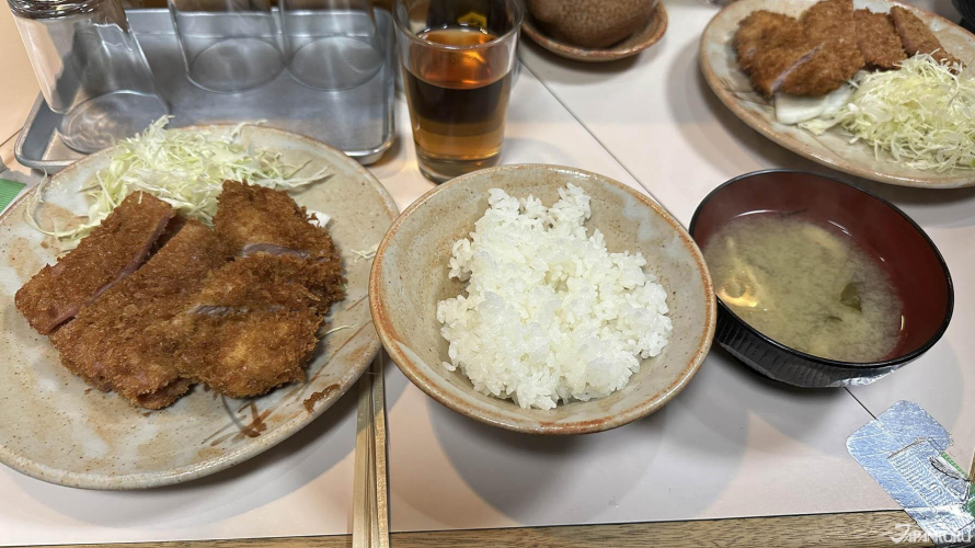 도쿄맛집 ❘ 백종원이 극찬한 시부야 런치로 유명해진 '토리카츠(とりかつ)'