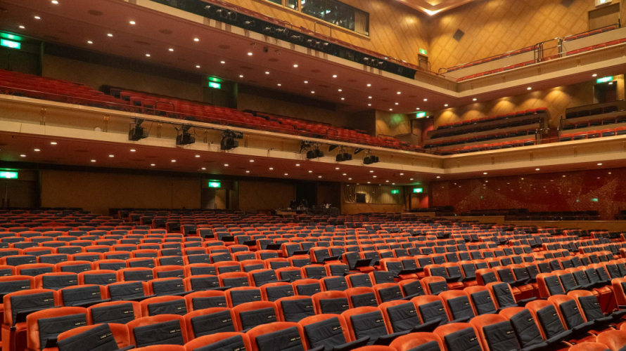 도쿄 문화체험 | 창립 150주년을 맞은 극장 메이지좌에서 연극 무대 즐기기